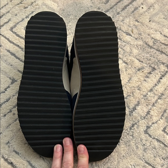 Johnston & Murphy Gracie Navy and Tan Sneakers NWOB - Picture 7 of 9